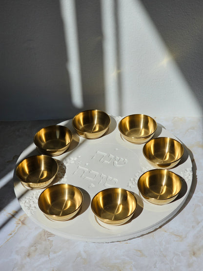 Modern Round Broken Rosh Hashanah Plate with Bowls